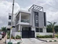 Mahidhara Luxuria