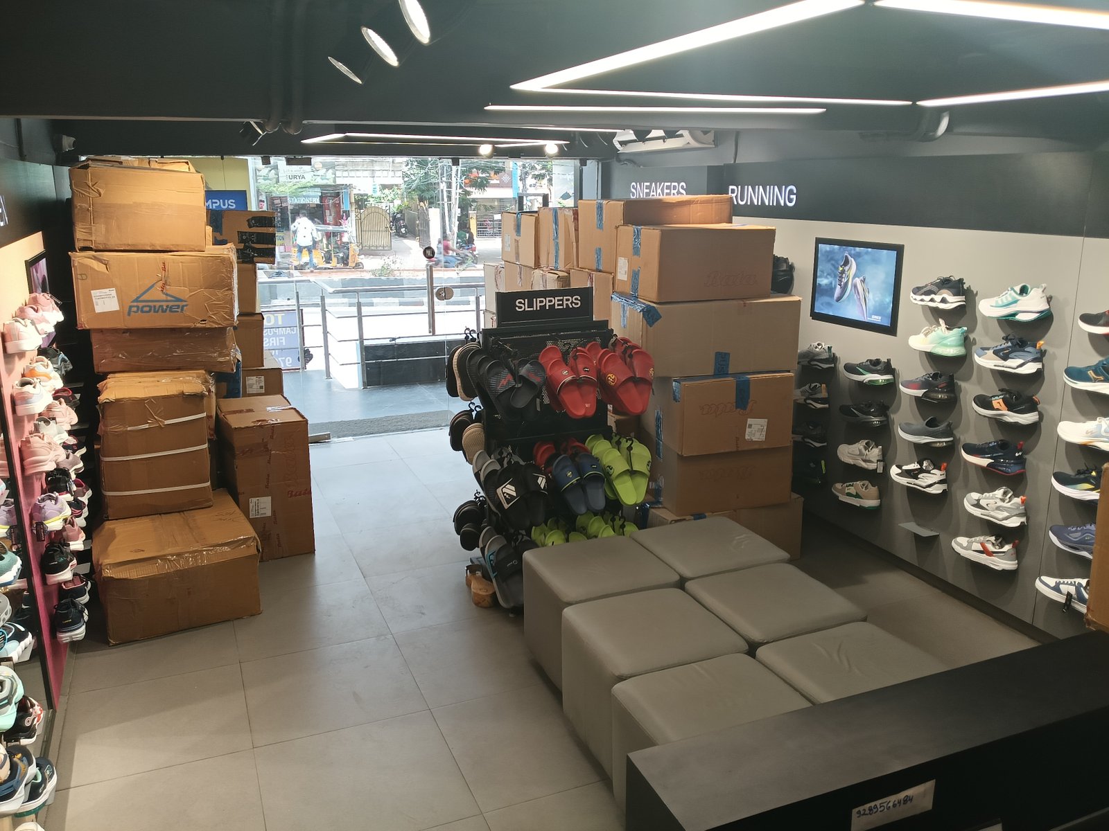 Ground floor commercial space for rent