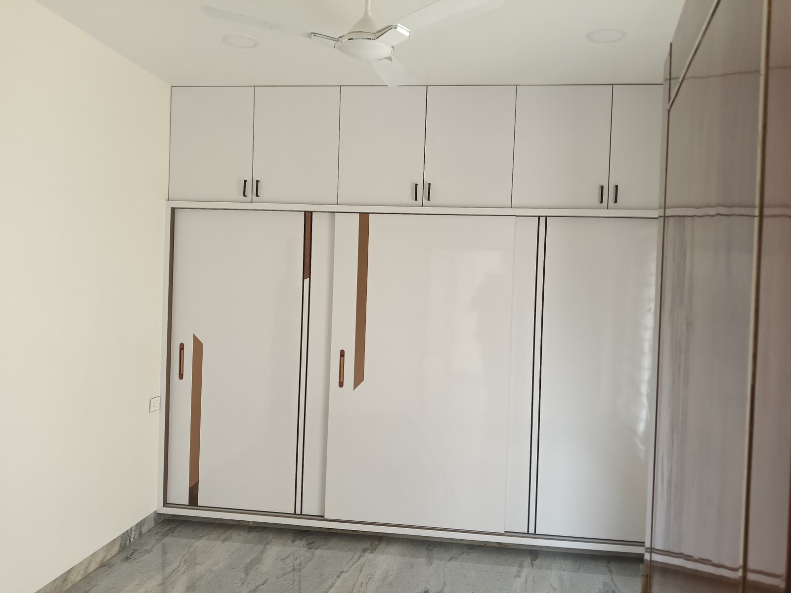 3bhk flat for rent in Gayatri nagar
