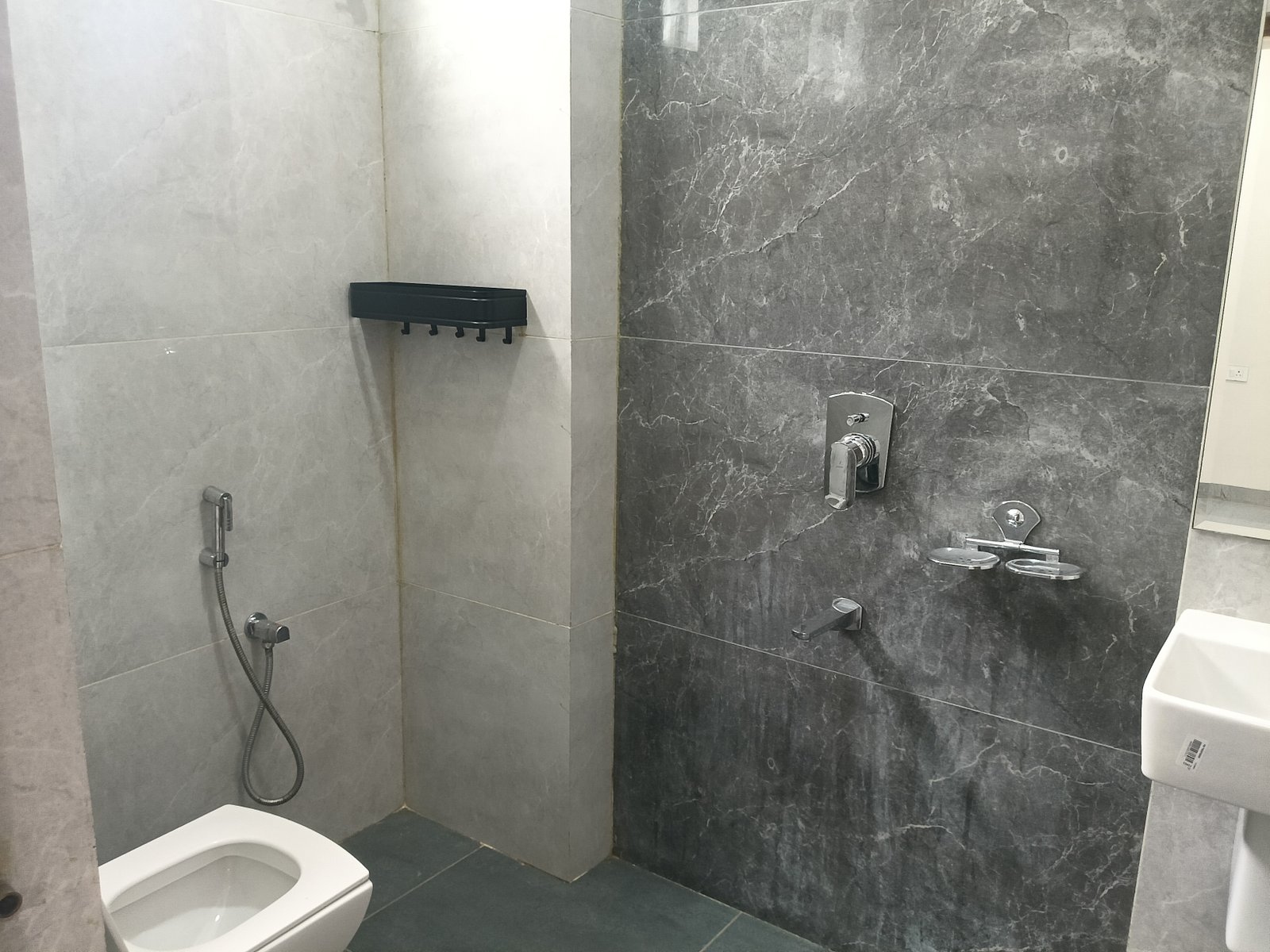 3bhk flat for rent in Gayatri nagar