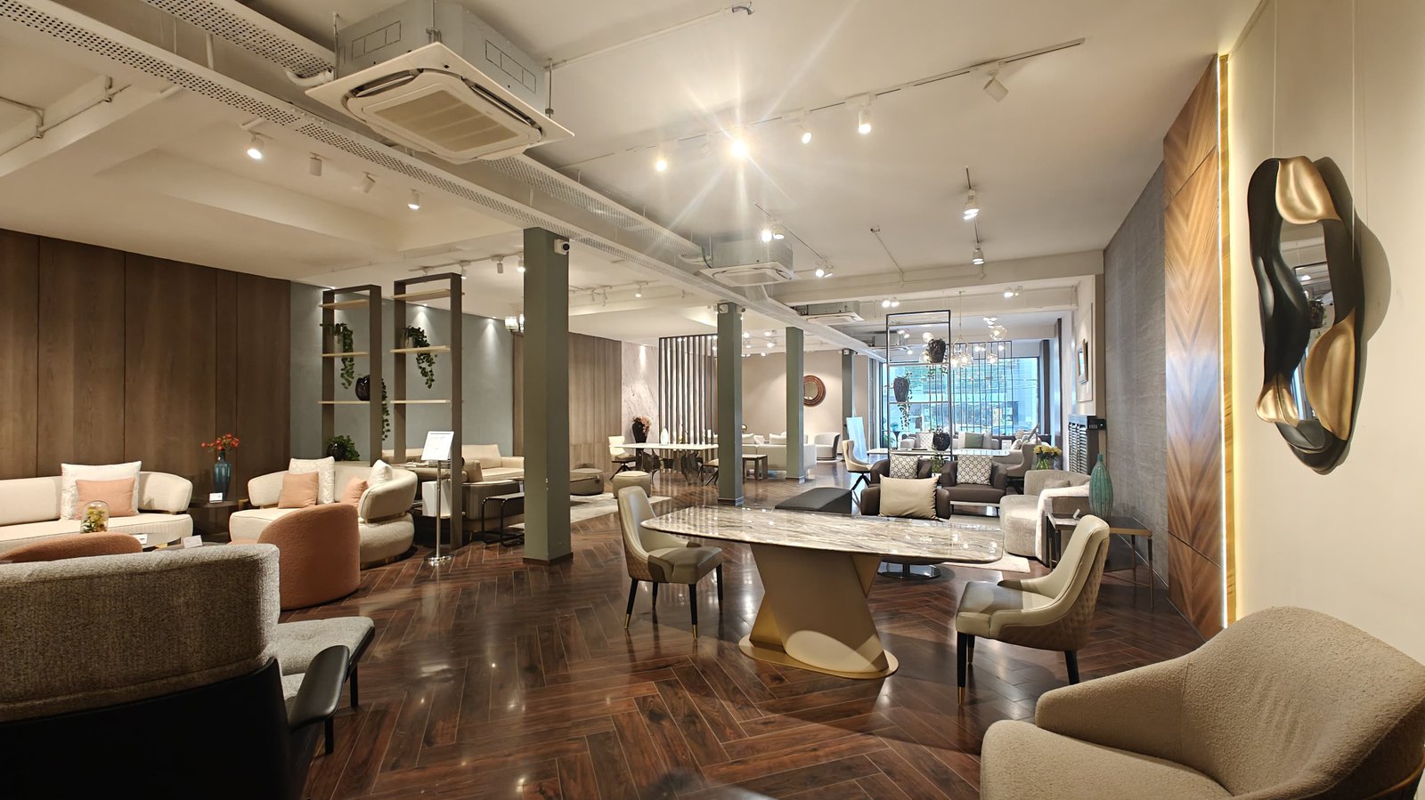 Frist floor commercial space for rent in Banjara Hills