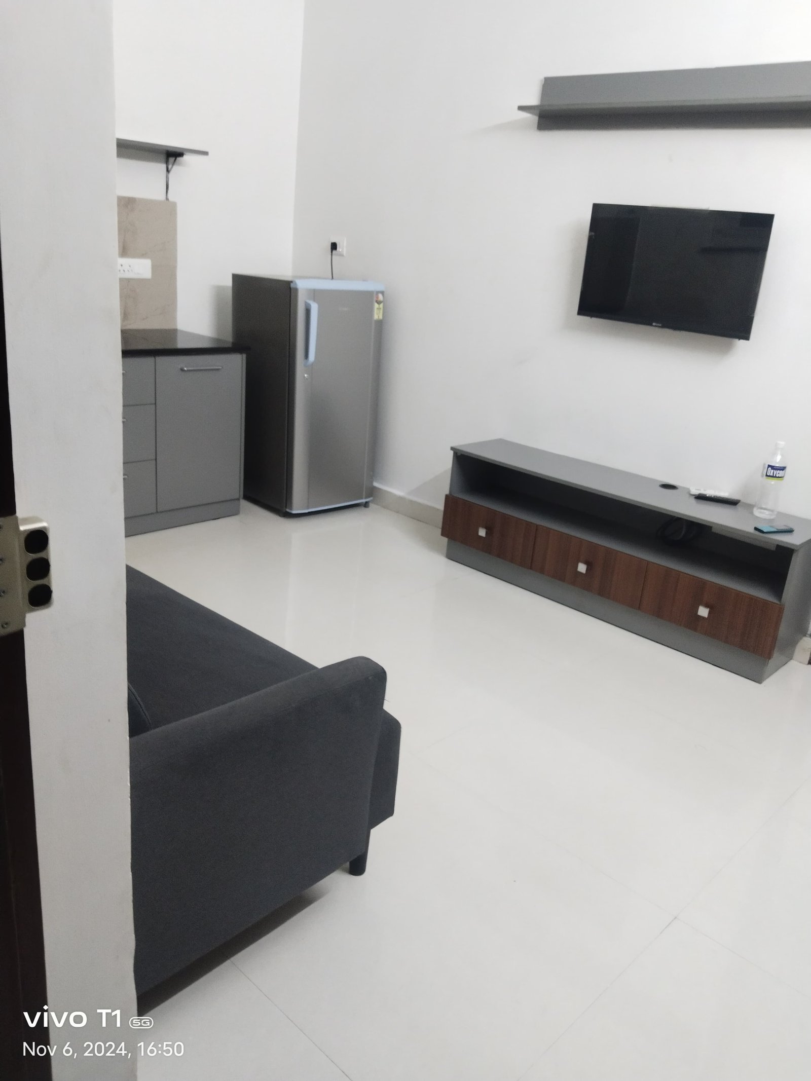 1 bhk flats for rent in Madhapur