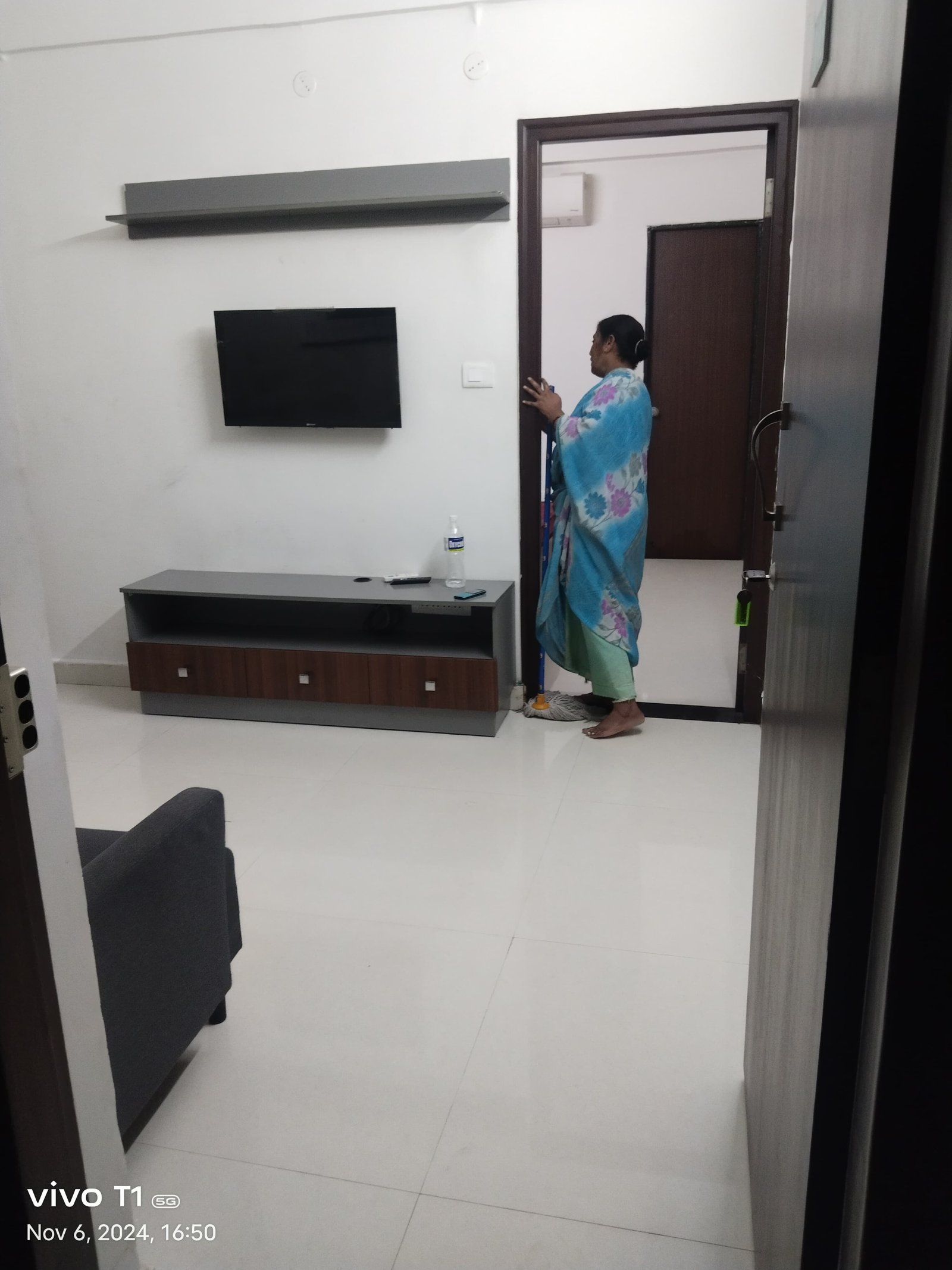 1 bhk flats for rent in Madhapur