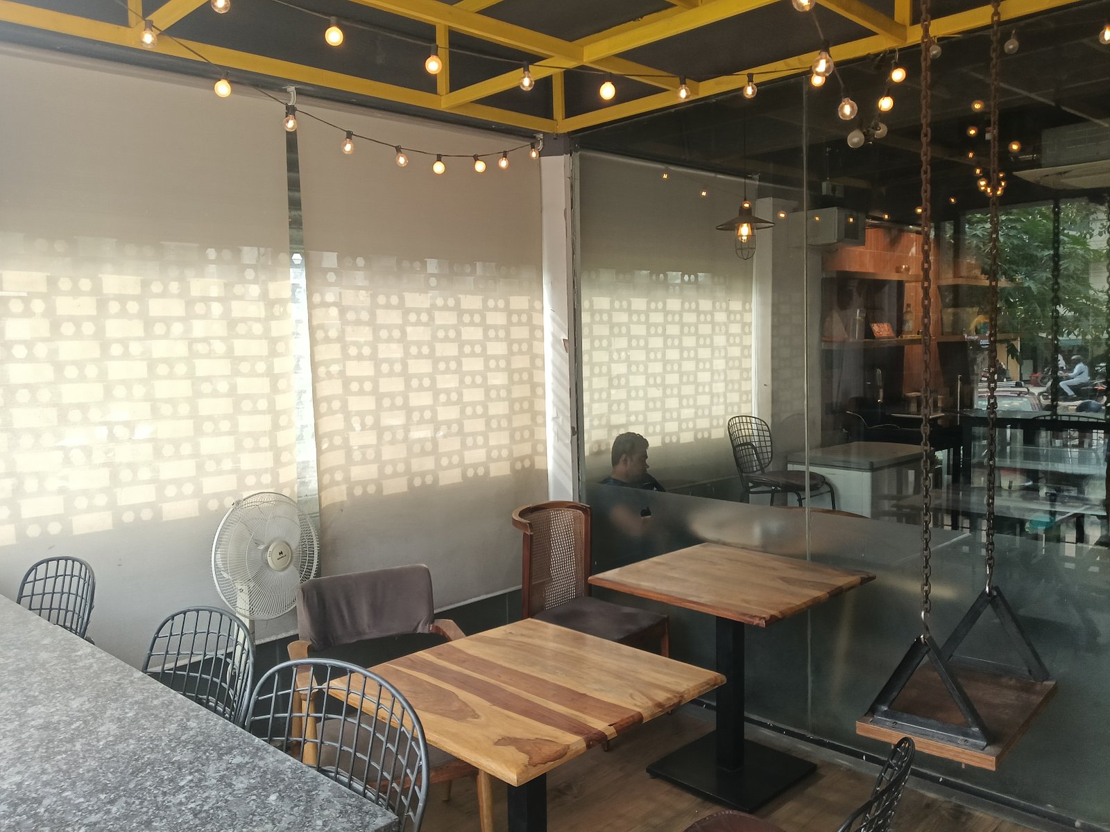 Running Cafe for sale / Running Business For Sale