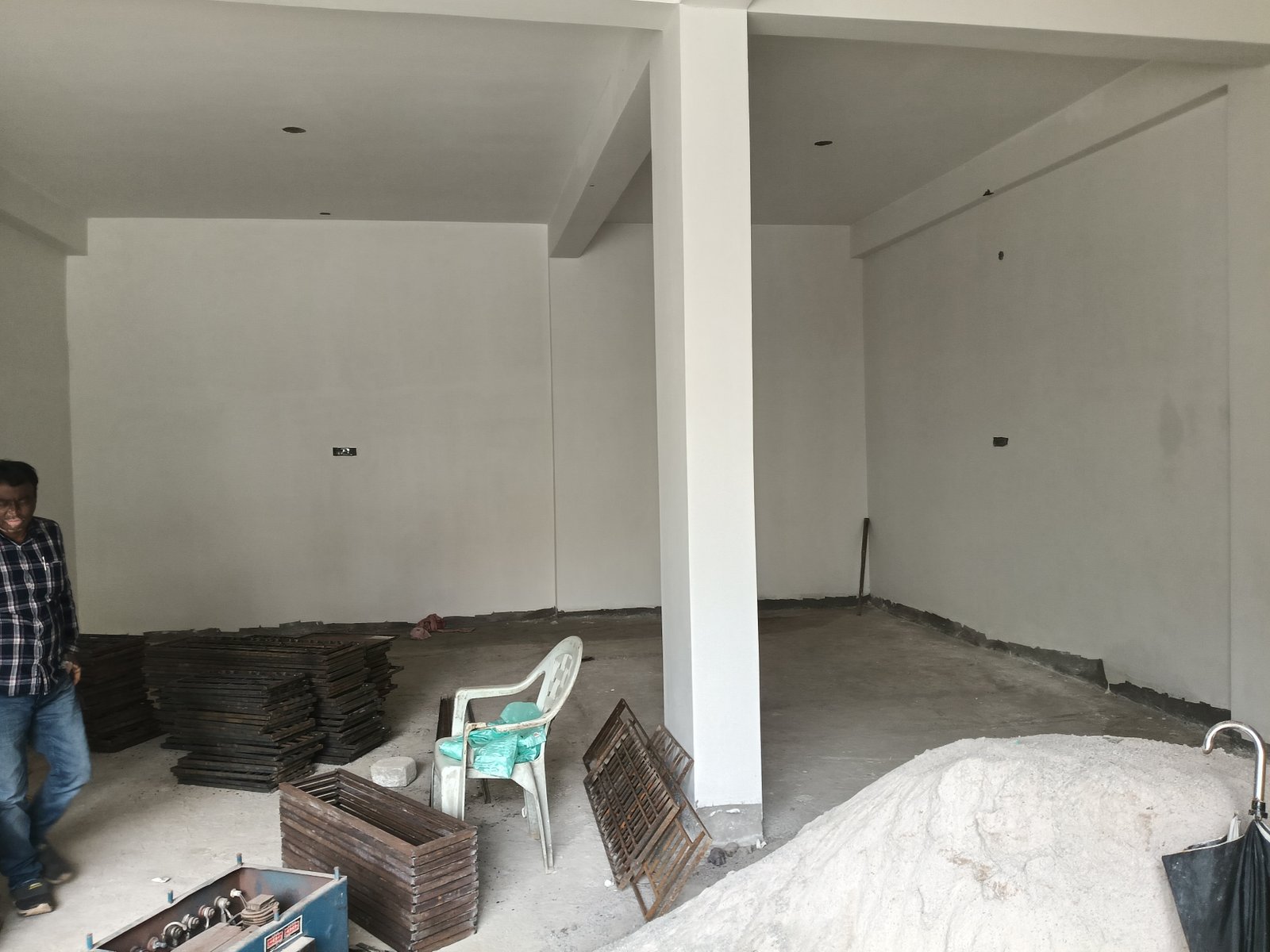 Ground floor commercial space for rent in hafeezpet