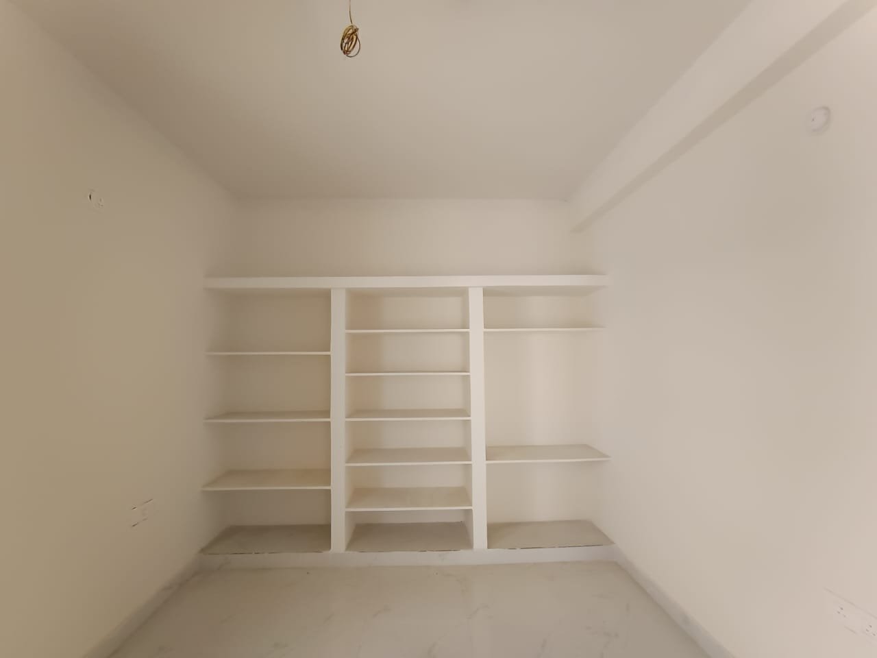 2bhk flat for sale in rodamestri nagar