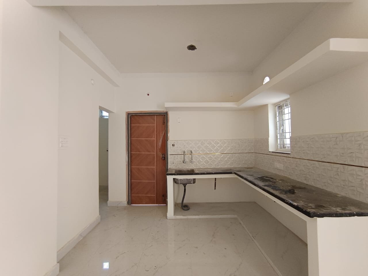 2bhk flat for sale in rodamestri nagar