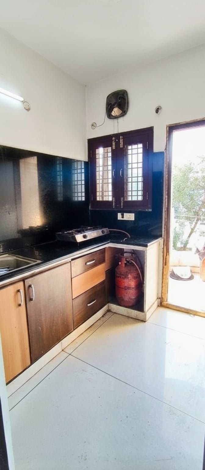 3bhk Flat for Rent in Srinagar Colony