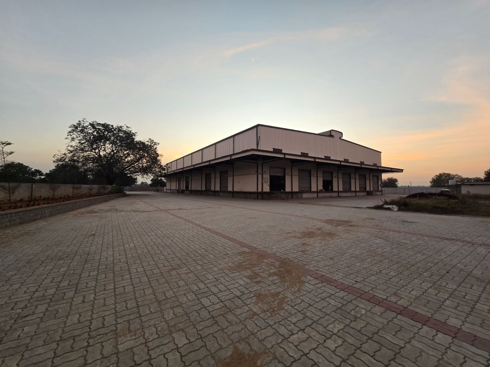 Godown / Warehouse For Rent Near ORR