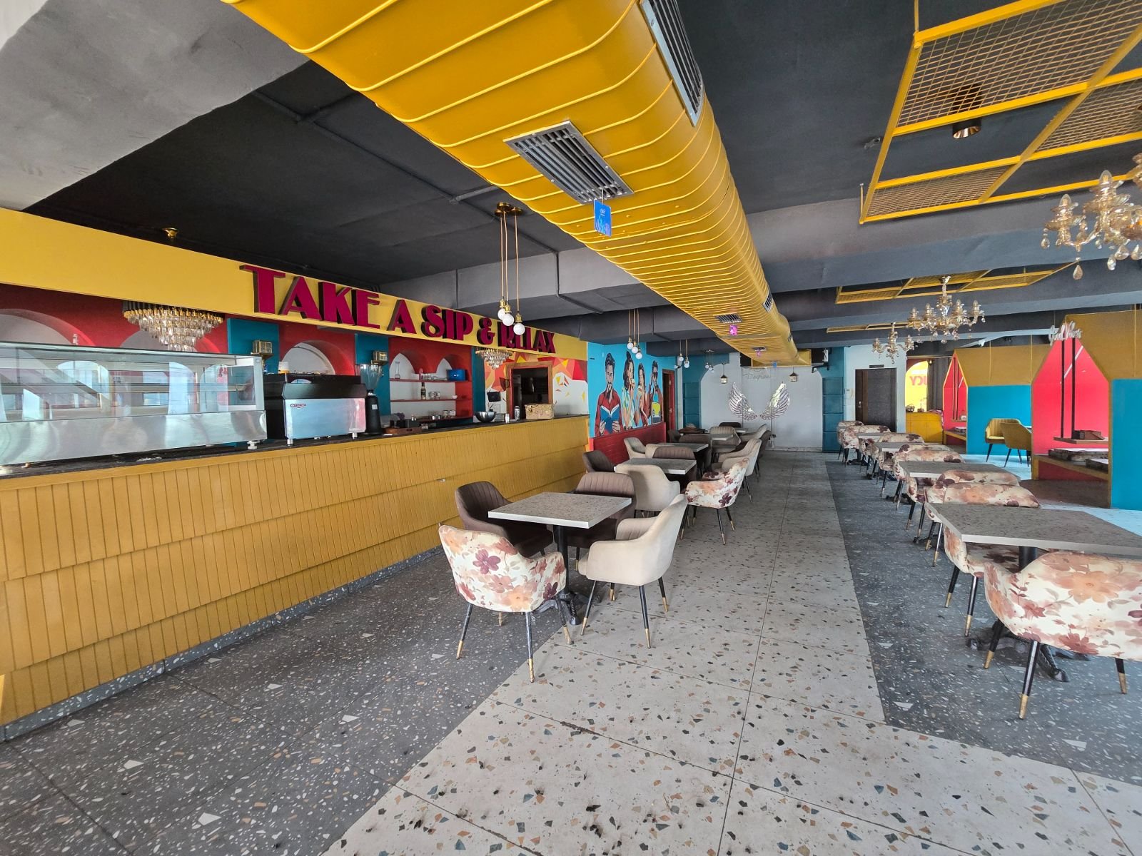 Main Road Facing Commercial Space with 3300sq ft for Rent