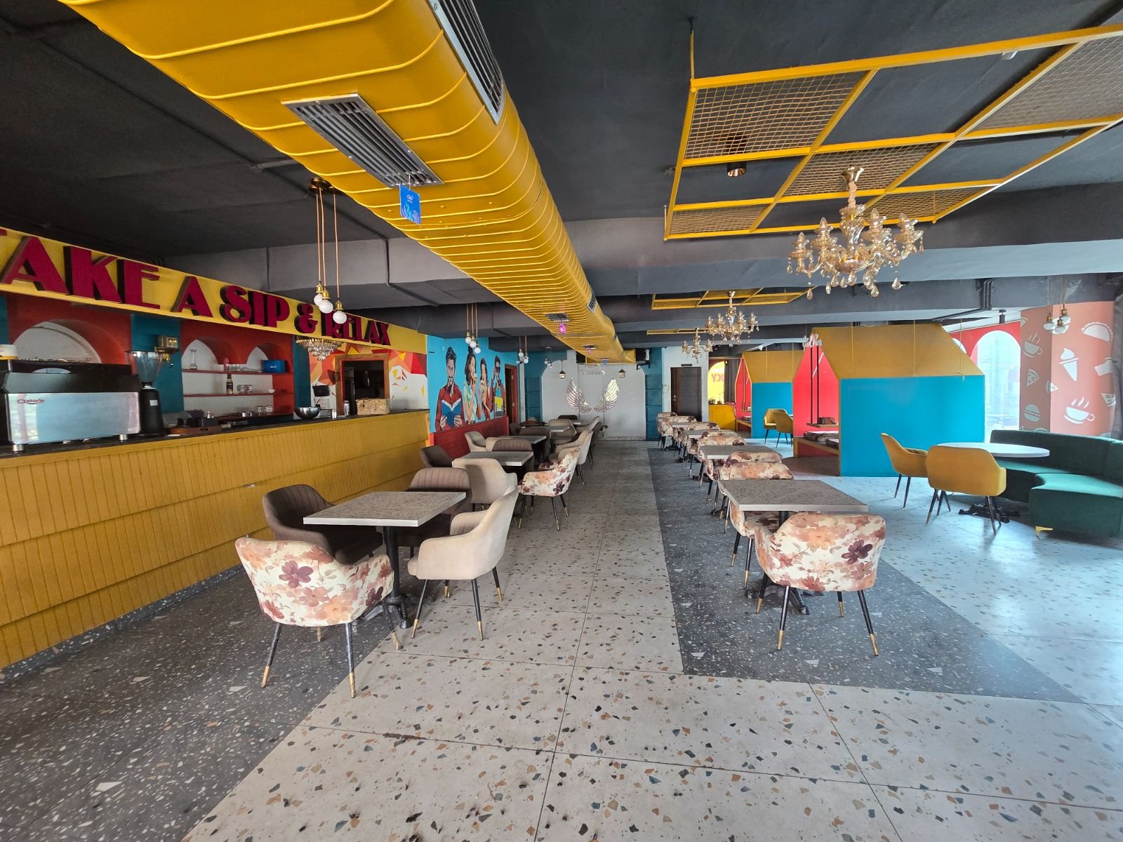 Main Road Facing Commercial Space with 3300sq ft for Rent