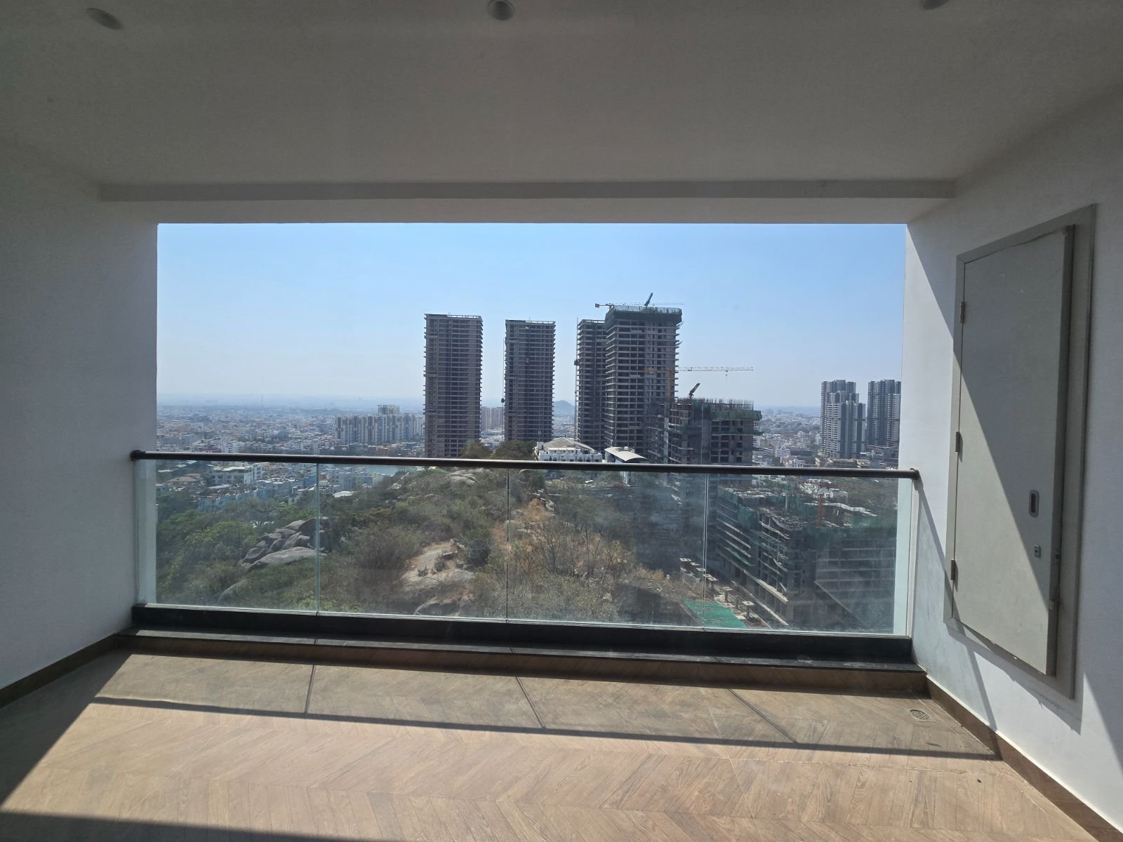 4Bhk Furniture Flat For Sale