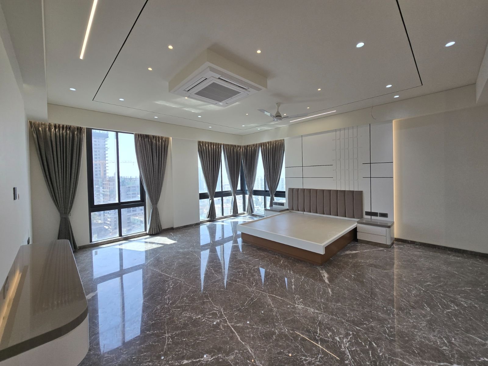 4Bhk Furniture Flat For Sale