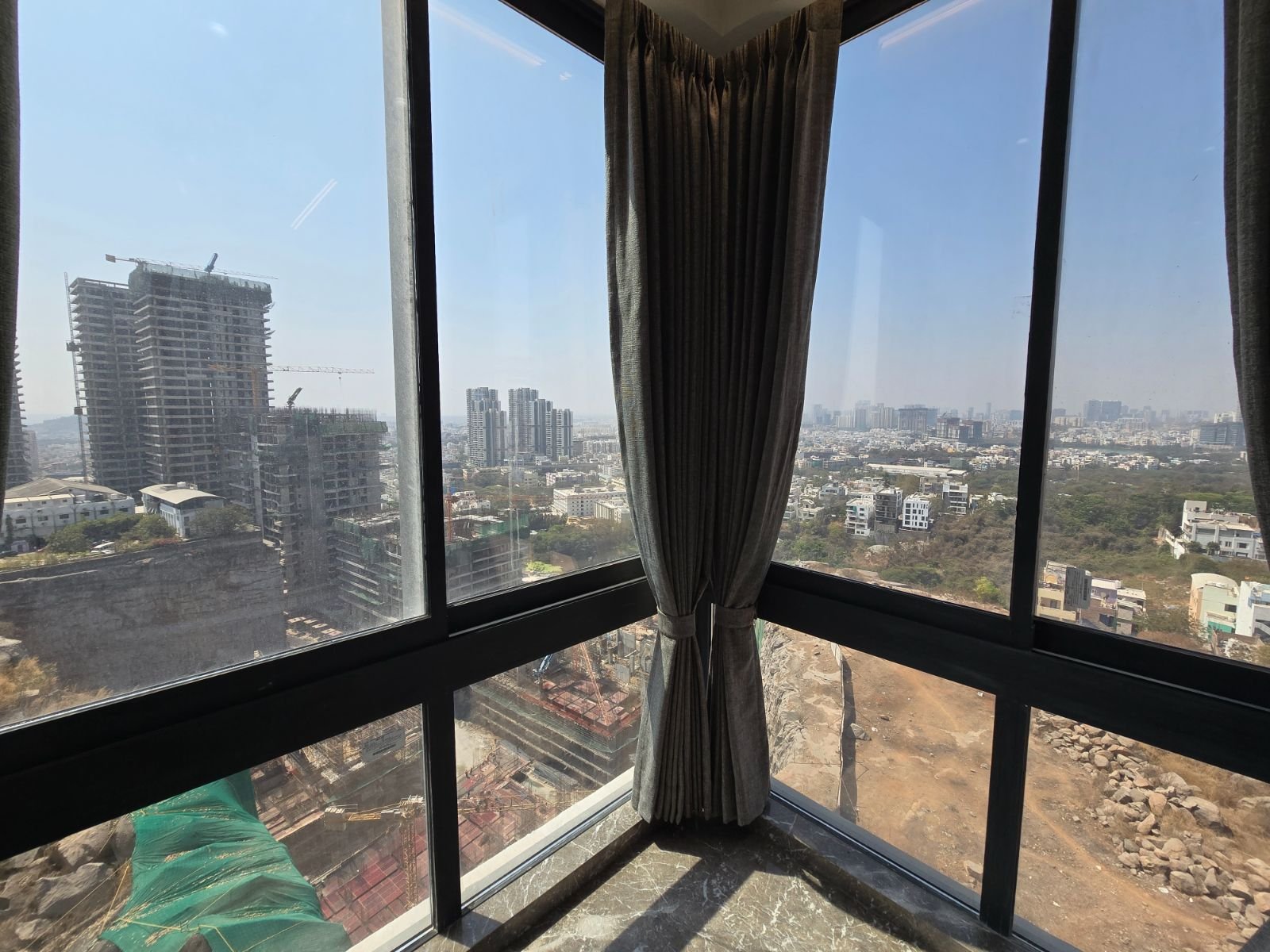 4Bhk Furniture Flat For Sale