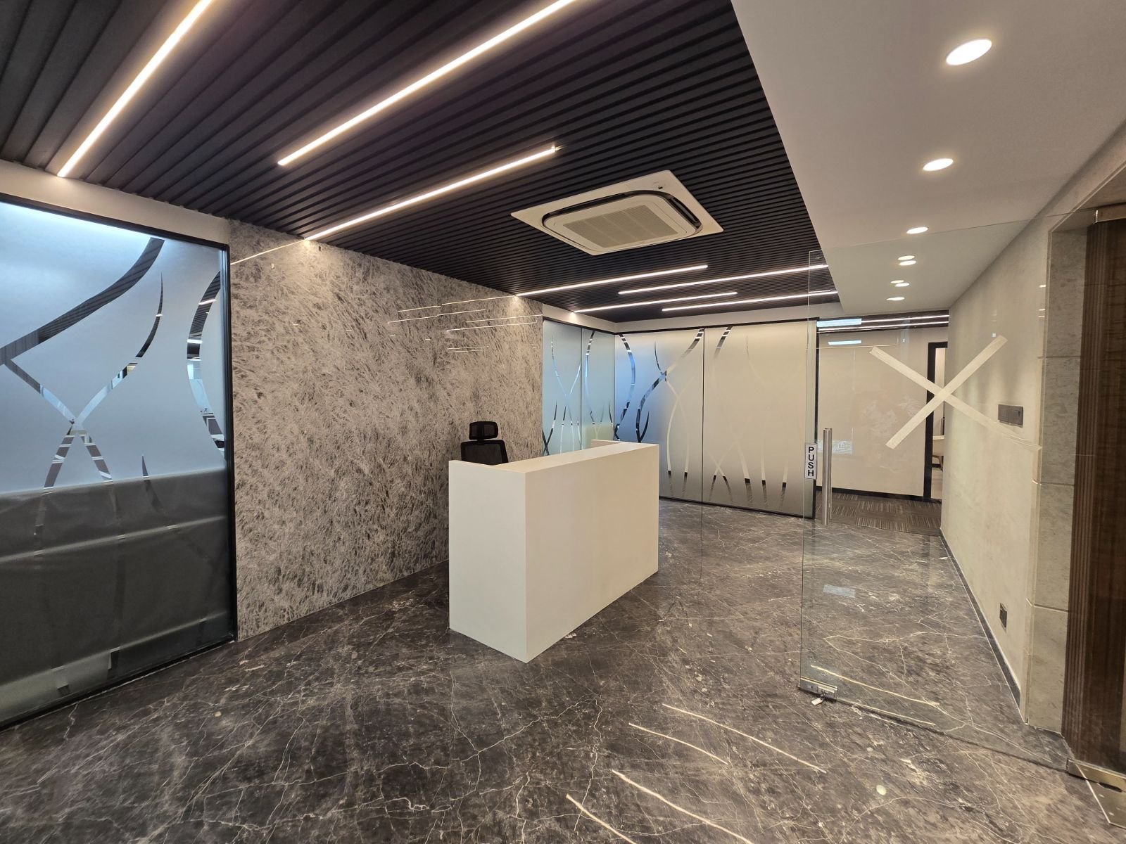 Plug N Play Office Space For Rent