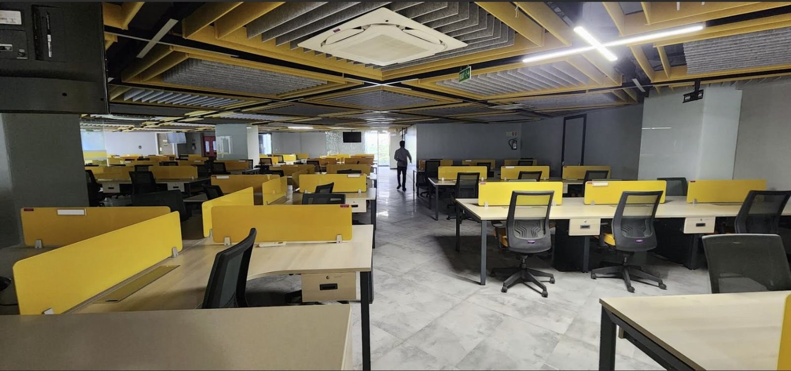 Plug N play Office Space For Rent