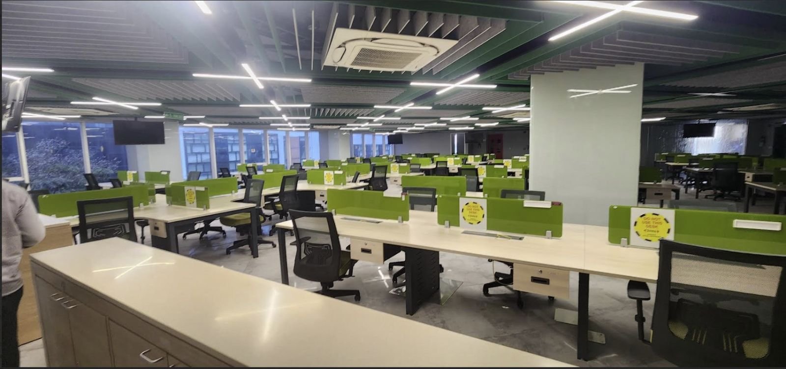 Plug N play Office Space For Rent